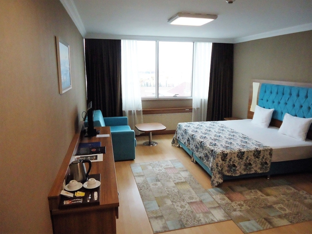 Imagen de la habitación del Golden Lounge. Foto 2