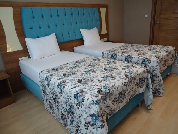 Imagen de la habitación del Golden Lounge. Foto 5