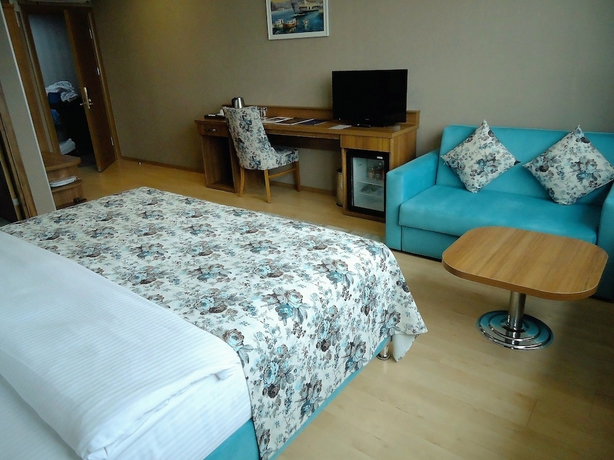 Imagen de la habitación del Golden Lounge. Foto 8