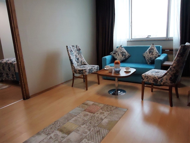 Imagen de la habitación del Golden Lounge. Foto 15