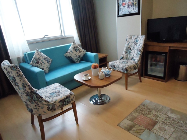 Imagen de la habitación del Golden Lounge. Foto 16