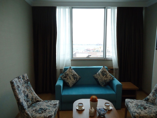Imagen de la habitación del Golden Lounge. Foto 18