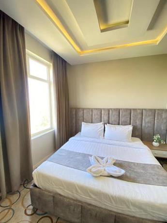 Imagen de la habitación del Golden New Alarin. Foto 17