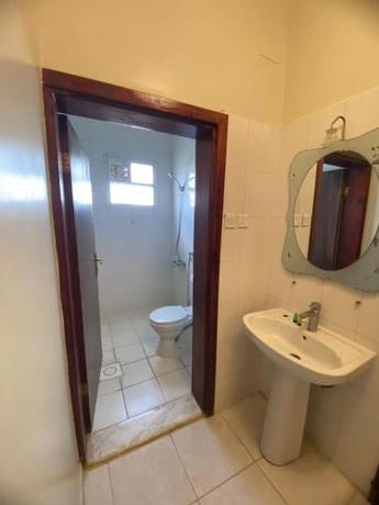 Imagen de la habitación del Golden New Alarin. Foto 19