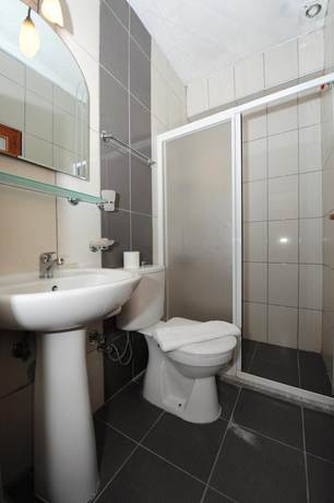 Imagen de la habitación del Golden Pension. Foto 13