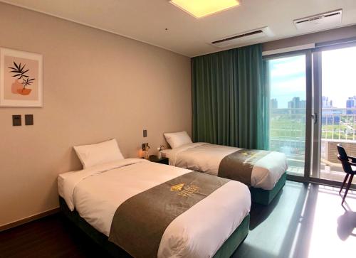 Imagen general del Golden Planet Hotel-Pyeongtaek Godeck. Foto 17
