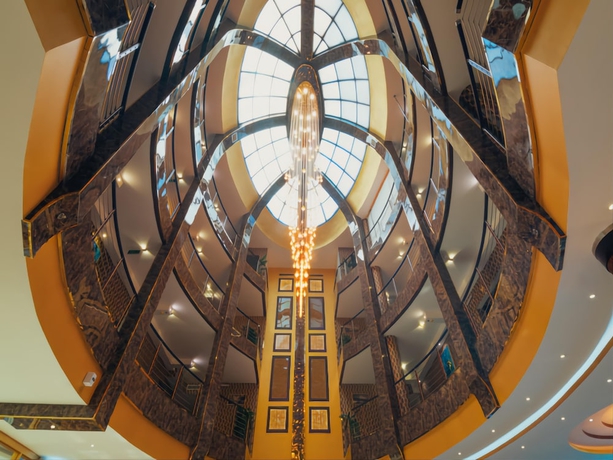 Imagen de los interiores del Golden Ship Hotel. Foto 14