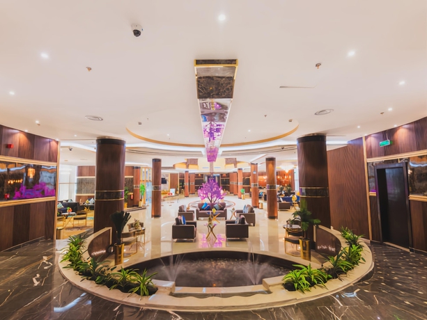 Imagen de los interiores del Golden Ship Hotel. Foto 15