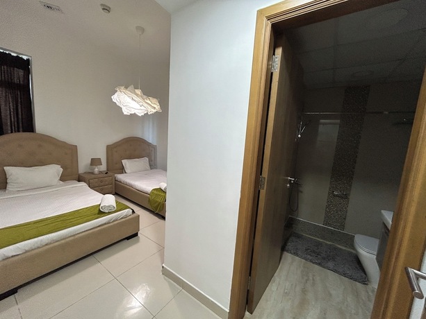 Imagen de la habitación del Golden Stay Vacation Continental Tower. Foto 17