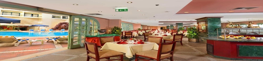 Imagen del bar/restaurante del Golden Tulip Narmer Pyramids. Foto 5