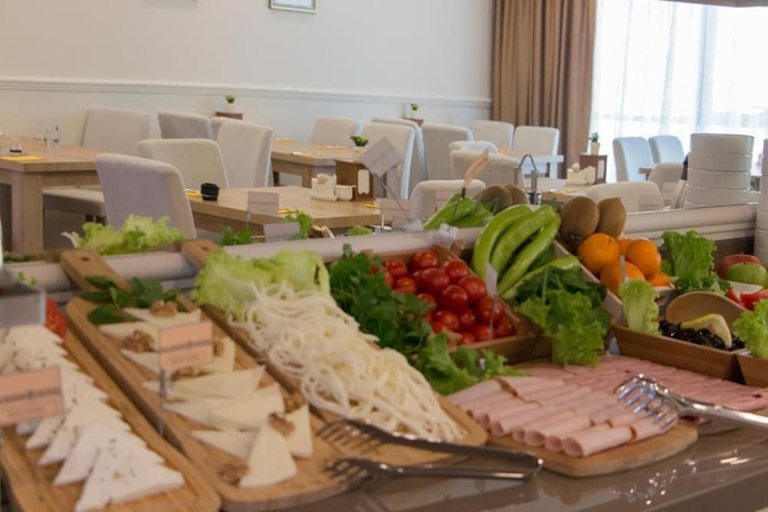 Imagen del bar/restaurante del Goldhan Hotel. Foto 13