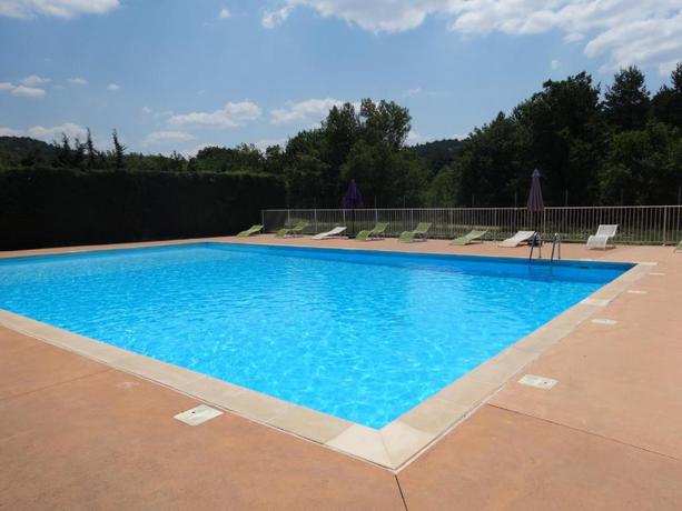 Imagen de la piscina del Golf Resort de Digne by Adonis. Foto 15