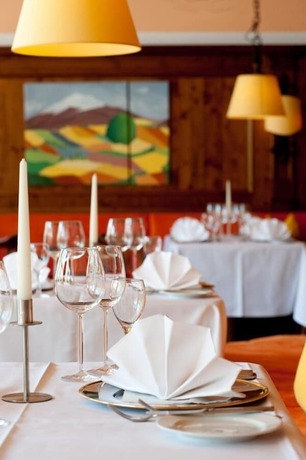Imagen del bar/restaurante del Golfhotel Gutshof Penning. Foto 11
