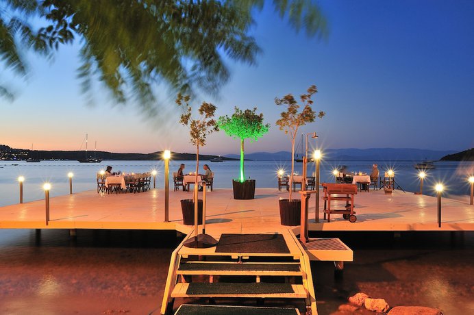 Imagen del bar/restaurante del Golkoy Suites Boutique Hotel. Foto 4