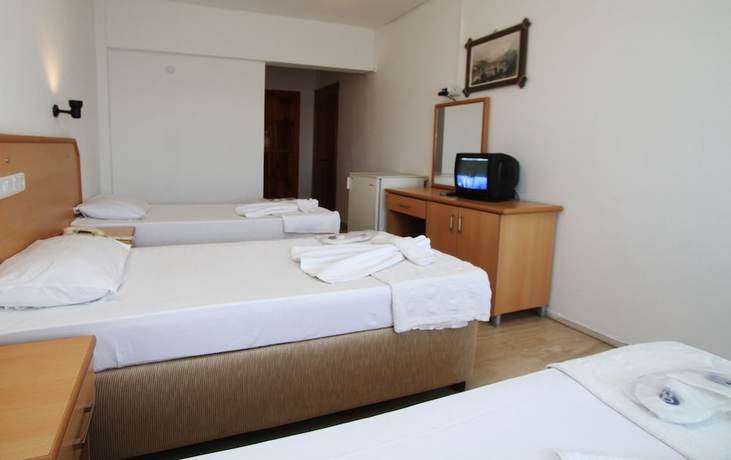 Imagen de la habitación del Goren Hotel, Cesme. Foto 13