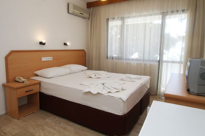 Imagen de la habitación del Goren Hotel, Cesme. Foto 15