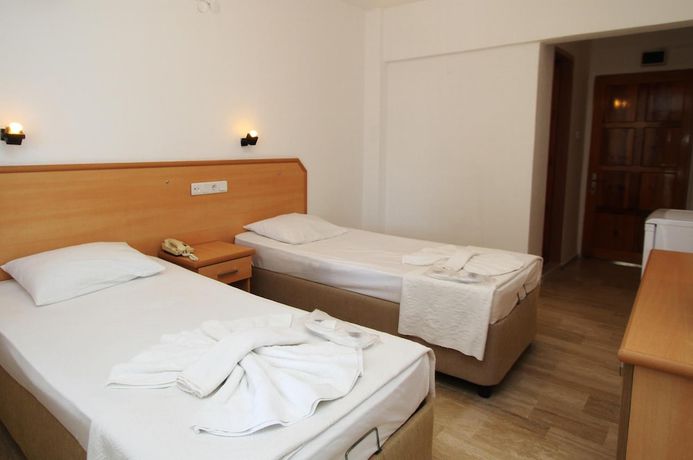 Imagen de la habitación del Goren Hotel, Cesme. Foto 18