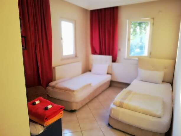 Imagen de la habitación del Gorenser Otel. Foto 4