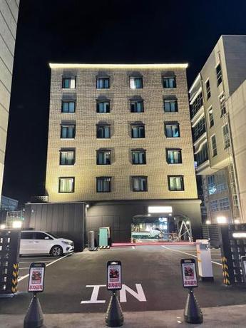 Imagen general del Gorilla Hotel. Foto 1