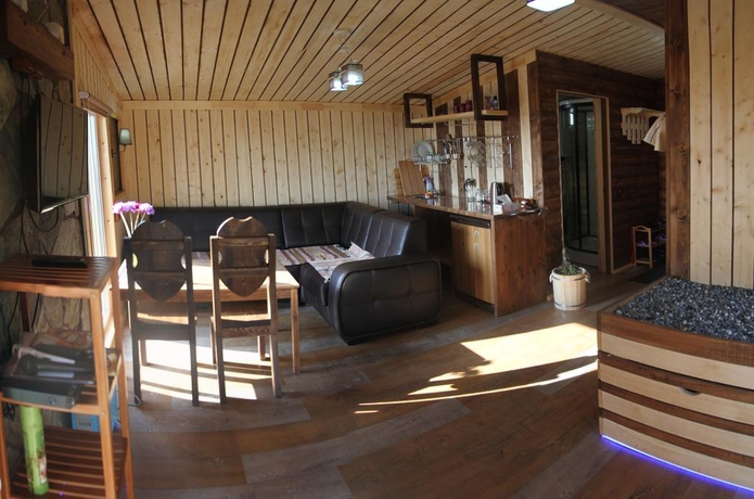 Imagen general del Gostevye Domiki Derevenka. Foto 9