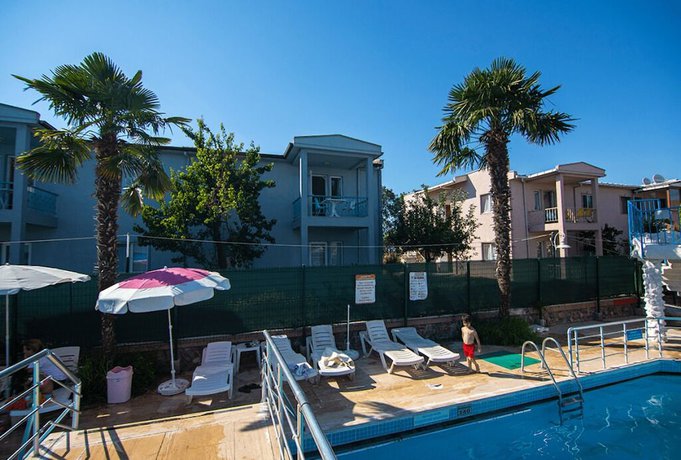 Imagen de la piscina del G&ouml;nen Aqua Apart Hotel. Foto 18