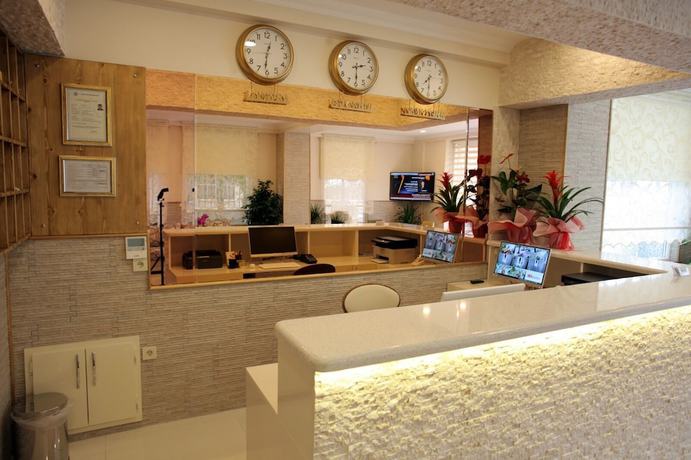 Imagen de los interiores del G&ouml;nen Palmiye Butik Pansiyon. Foto 7