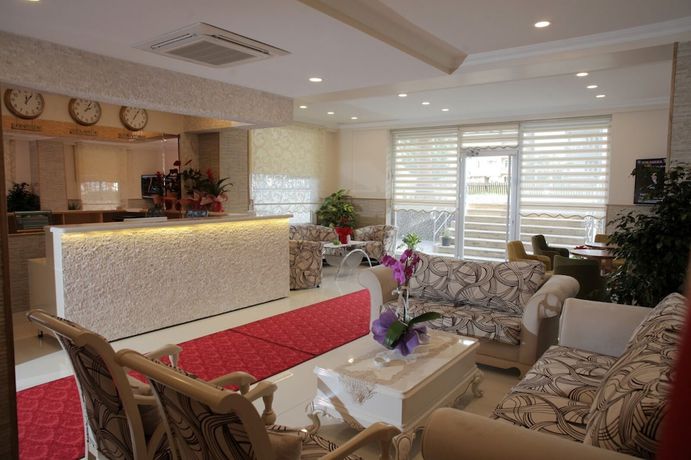 Imagen de los interiores del G&ouml;nen Palmiye Butik Pansiyon. Foto 8