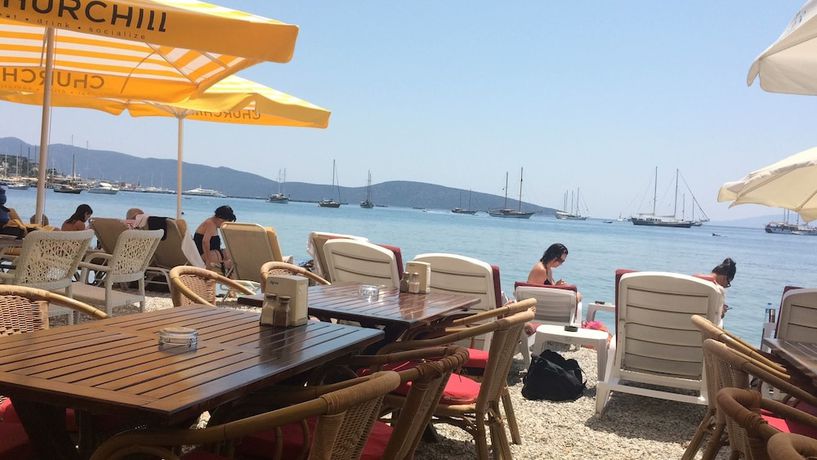 Imagen del bar/restaurante del Gozde Deniz Hotel. Foto 9