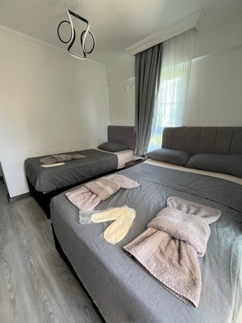 Imagen de la habitación del Gozde Hotel, Serik. Foto 12