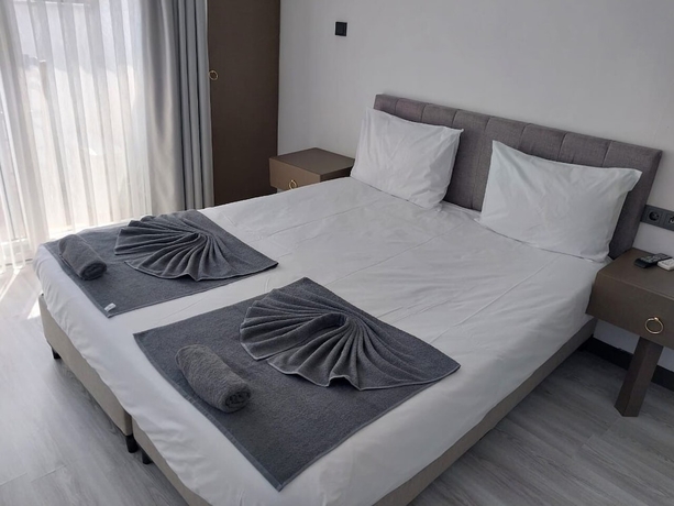 Imagen de la habitación del Gozde Hotel, Serik. Foto 16