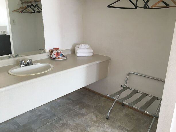 Imagen de la habitación del Granada Inn, Penticton. Foto 2