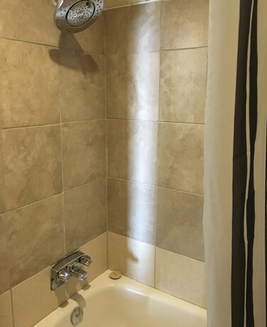 Imagen de la habitación del Granada Inn, Penticton. Foto 9