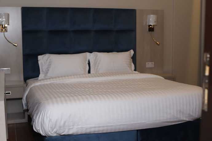 Imagen de la habitación del Granada Palace Inn. Foto 3