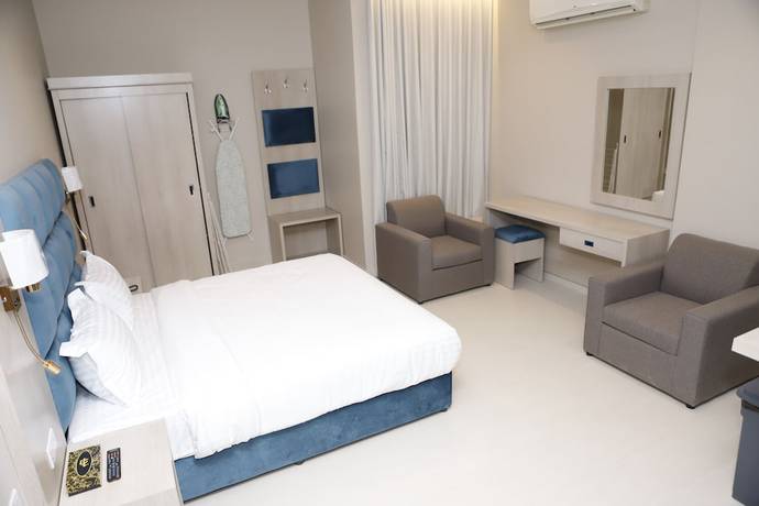 Imagen de la habitación del Granada Palace Inn. Foto 5