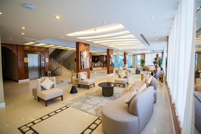 Imagen de los interiores del Granada Palace Inn. Foto 18