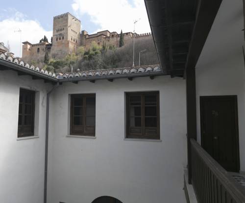 Imagen de los interiores del Granada Suites. Foto 9