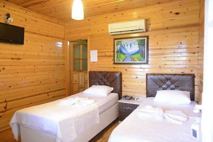 Imagen de la habitación del Grand Ada Family Hotel. Foto 10