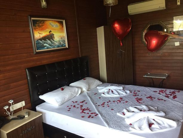 Imagen de la habitación del Grand Ada Family Hotel. Foto 12