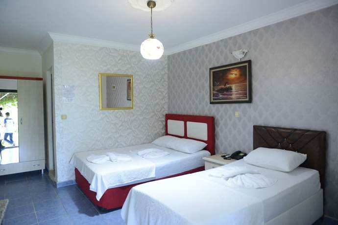 Imagen de la habitación del Grand Ada Family Hotel. Foto 15