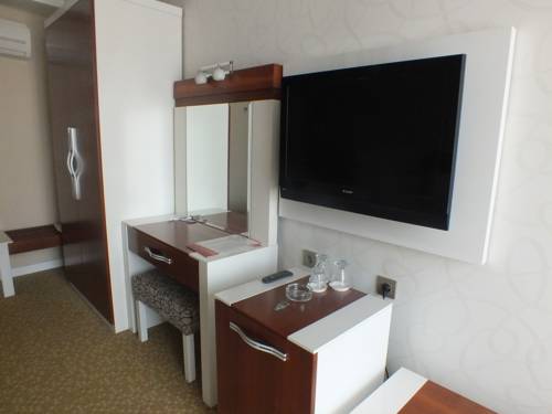 Imagen de la habitación del Grand Ahos Hotel & Spa. Foto 6