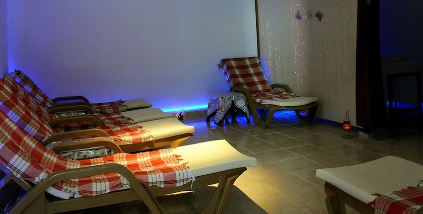 Imagen de la piscina del Grand Asa Family Suites. Foto 19