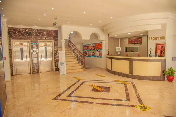 Imagen de los interiores del Grand Bahama Beach Hotel. Foto 20