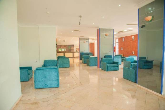 Imagen de la habitación del Grand Bahama Beach Hotel. Foto 14