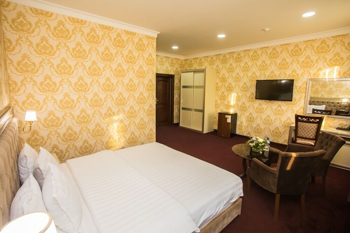 Imagen de la habitación del Grand Capital Hotel. Foto 20