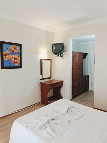 Imagen general del Grand Cnr Hotels. Foto 2