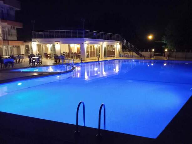Imagen general del Grand Cnr Hotels. Foto 5