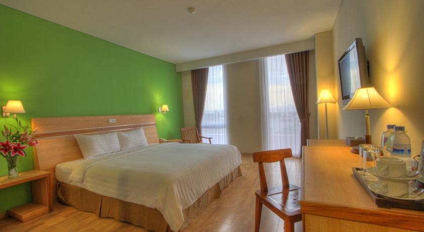 Imagen de la habitación del Grand Dafam Merapi Merbabu. Foto 2