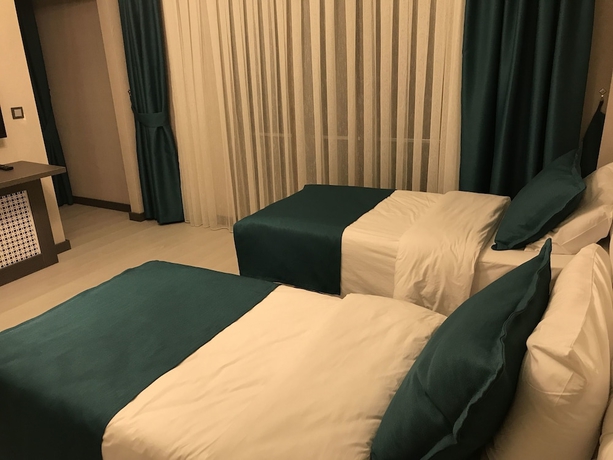 Imagen de la habitación del Grand Derici Otel. Foto 8