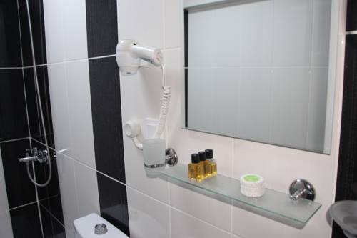 Imagen de la habitación del Grand Ece Hotel. Foto 2
