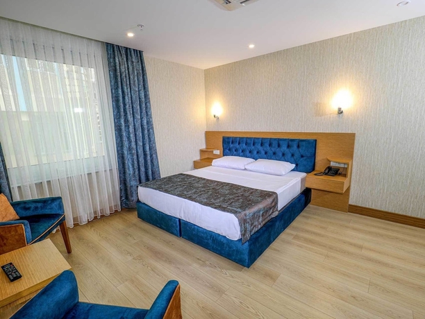 Imagen de la habitación del Grand Elmira Suites. Foto 3